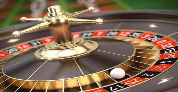 Người chơi Việt Nam trải nghiệm game nổ hũ slot online trên điện thoại di động
